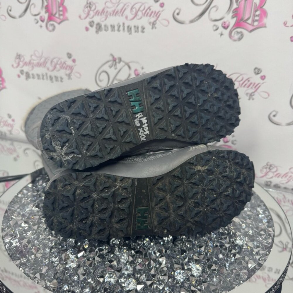 Helly Hansen Womens Gray Waterproof Snow Boots Size 6 1/2 distressed grey winter - Picture 14 of 16